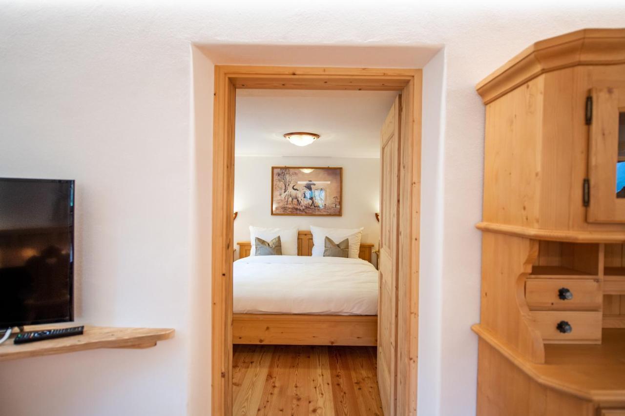 Apartments Berna オルティゼーイ エクステリア 写真